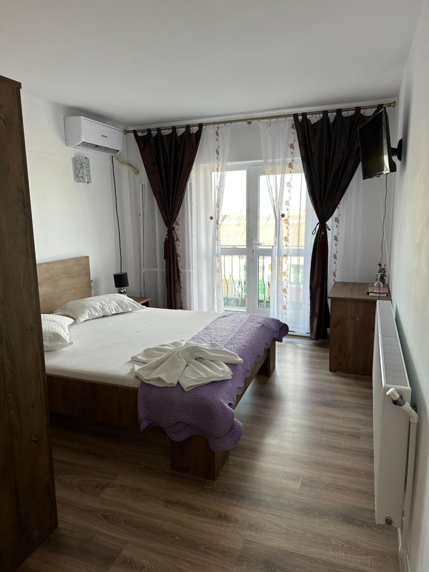 Agropensiuea Casa Uncu Hotel Murighiol Kültér fotó